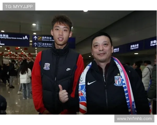 申花后卫金顺凯妻子分享婚纱照花絮甜蜜满满两人已于八月八日正式领证 申花后卫金顺凯妻子分享婚纱照花絮甜蜜满满两人已于八月八日正式领证