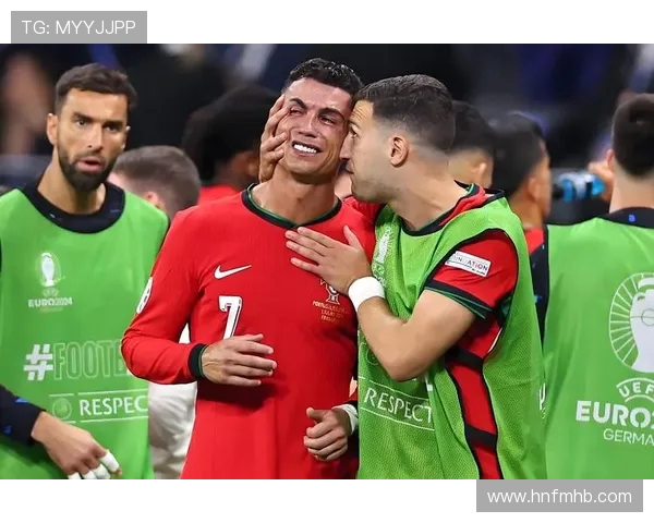 韦加谈C罗对葡萄牙足球的贡献:无需道歉,他已经做得足够多 韦加谈C罗对葡萄牙足球的贡献:无需道歉,他已经做得足够多